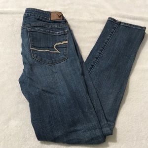 American Eagle Medium Wash Skinny Jeans